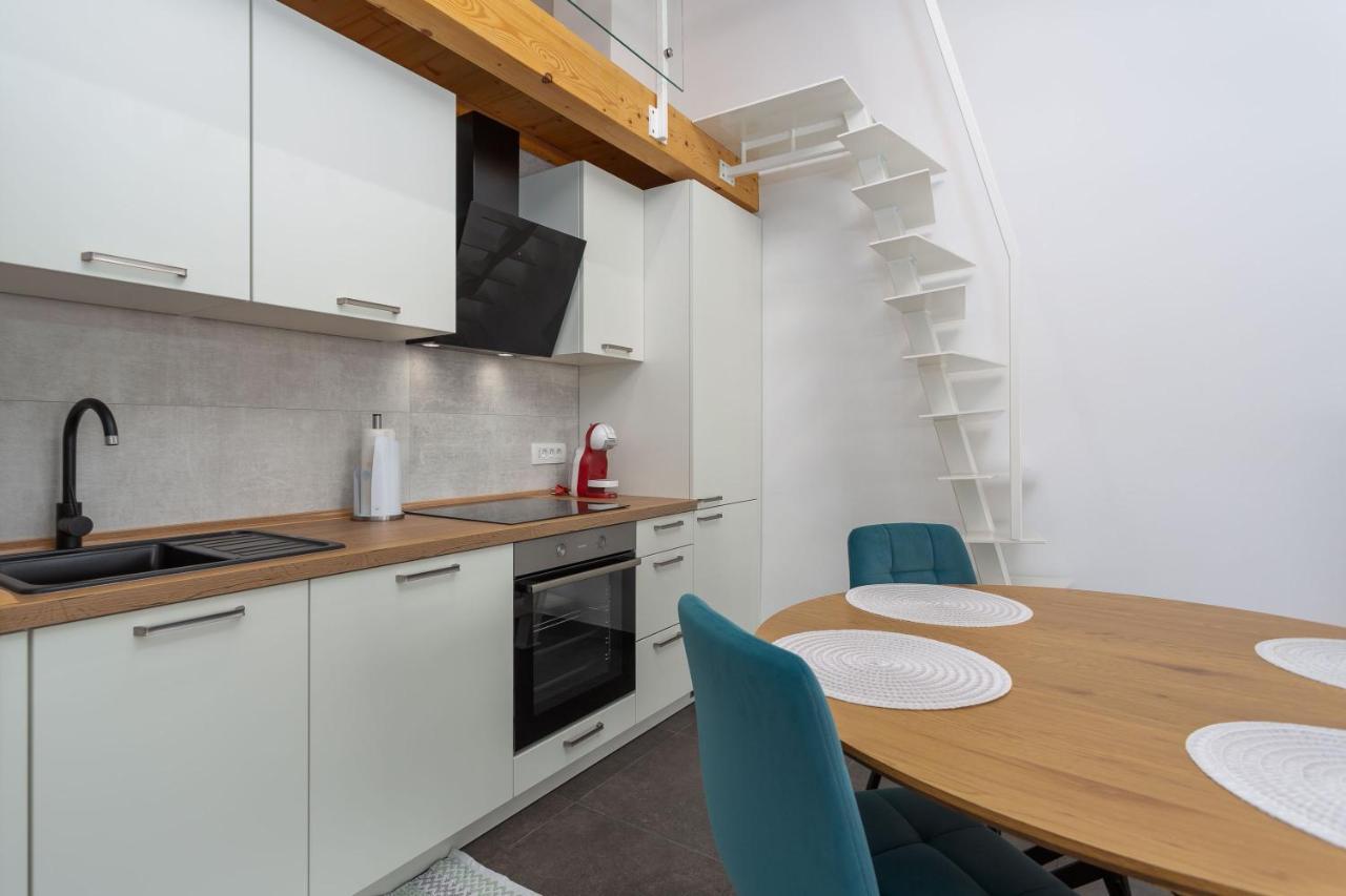Gallery Apartment In Skrbčići Esterno foto