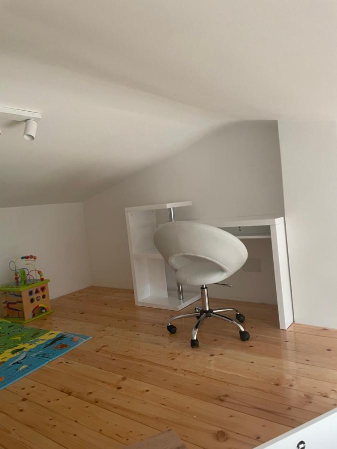 Gallery Apartment In Skrbčići Esterno foto