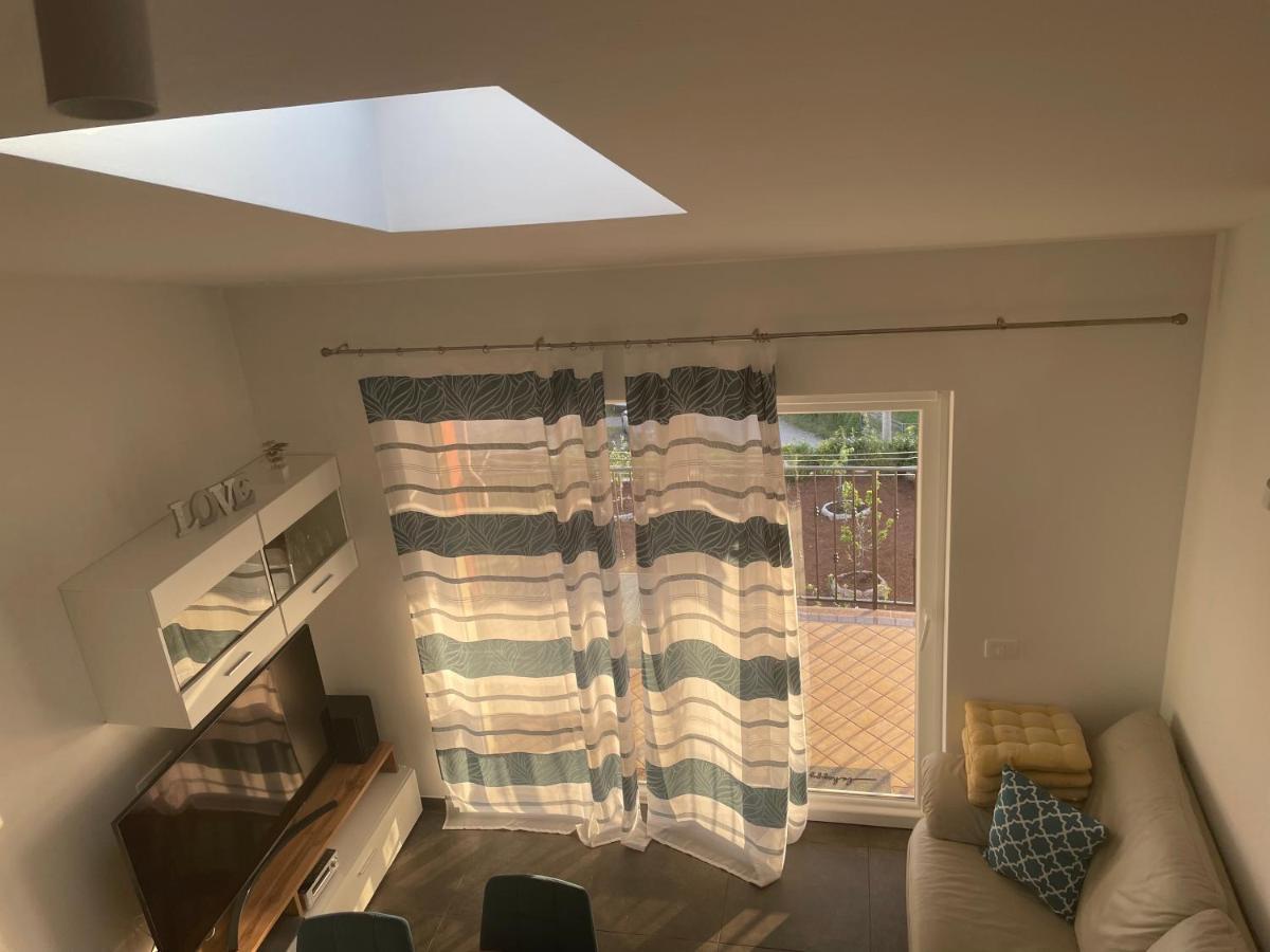 Gallery Apartment In Skrbčići Esterno foto